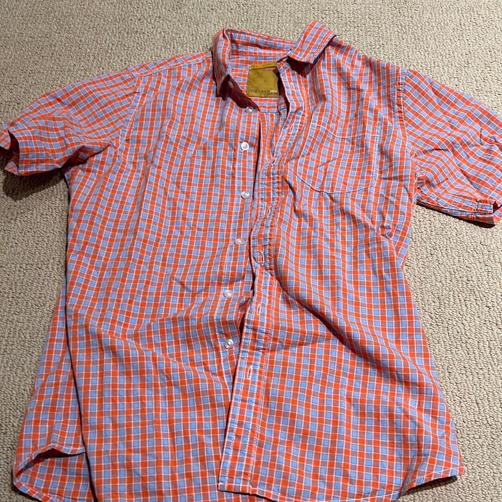 Men’s Collared Dress Shirt